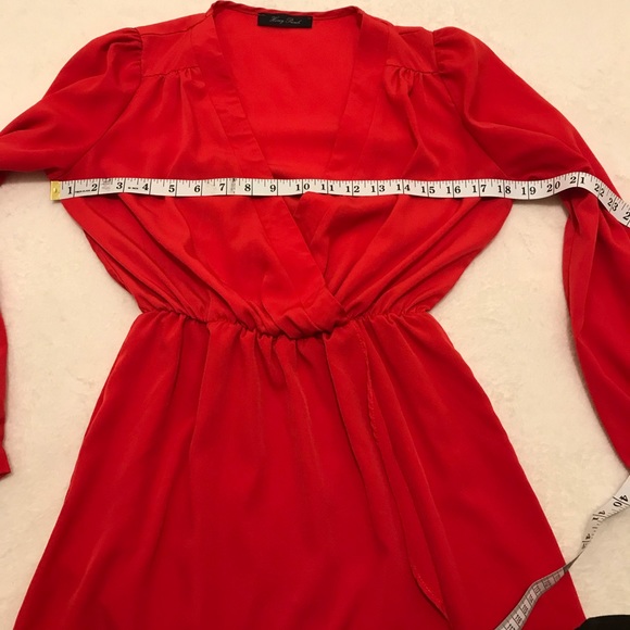 Beautiful red wrap dress - Picture 6 of 8